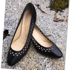1980’s Vintage Black Laser Cut Kitten Heel Pumps